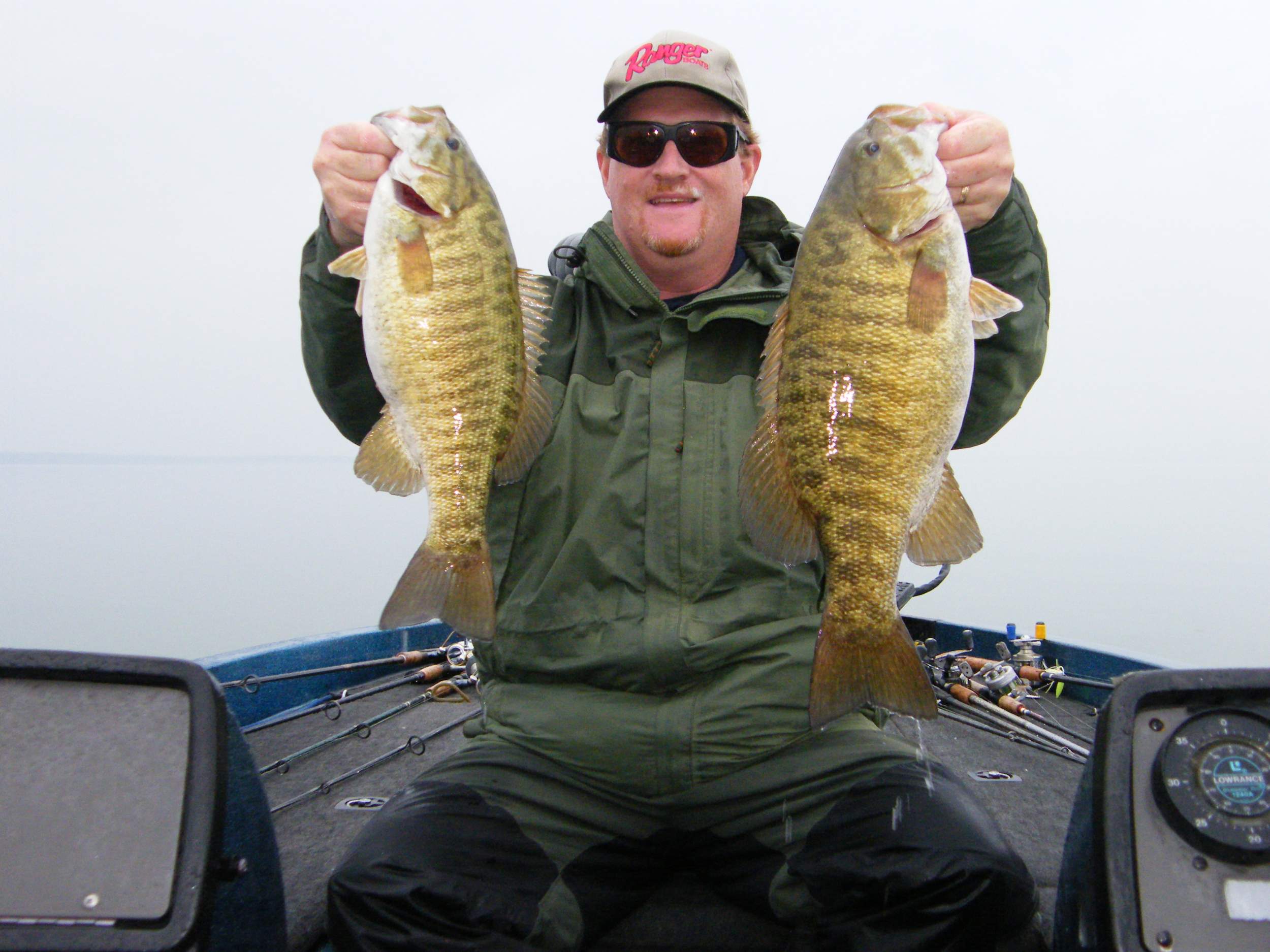 Great Lakes Bass Fishing Forum 6 pound fall Mullett Lake smallmouth