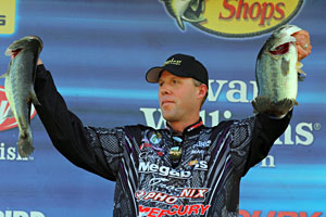 Aaron Martens moved into 2nd place in the TroKar Battle on the Bayou at the Toledo Bend Reservoir Elite Series event Aaron Martens moved into 2nd place in the TroKar Battle on the Bayou at the Toledo Bend Reservoir Elite Series event