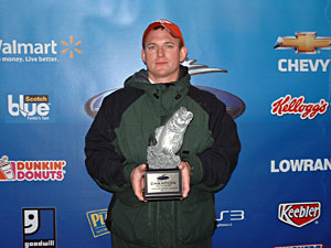 Co-angler Bradley Smith caught a five-bass limit weighing 16 pounds, 10 ounces March 5 to win $2,140 Co-angler Bradley Smith caught a five-bass limit weighing 16 pounds, 10 ounces March 5 to win $2,140