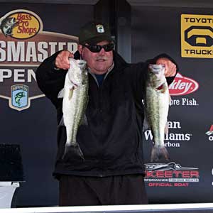 Co-angler Dan Jolly is tied for the lead day one at the B.A.S.S. Southern Open event on Lake Norman with 8 pounds, 9 ounces Co-angler Dan Jolly is tied for the lead day one at the B.A.S.S. Southern Open event on Lake Norman with 8 pounds, 9 ounces