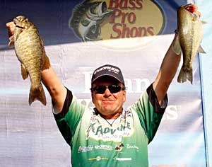 Davy Hite wins his 8th Bassmaster title by more than 8 pounds on Pickwick Lake at the Elite Series Alabama Charge Davy Hite wins his 8th Bassmaster title by more than 8 pounds on Pickwick Lake at the Elite Series Alabama Charge