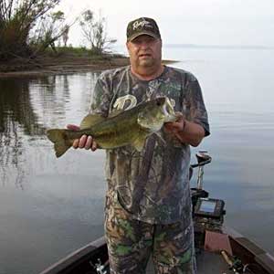 B.A.S.S. All-Star Week fan finalist Robert Agee was virtually matched with 2011 Angler of the Year runner-up Gerald Swindle B.A.S.S. All-Star Week fan finalist Robert Agee was virtually matched with 2011 Angler of the Year runner-up Gerald Swindle