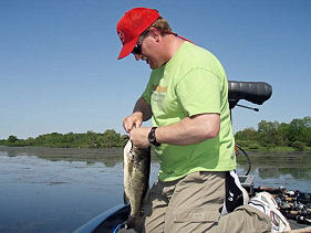 Lake Ovid Big Largemouth Bass Texas-rigged plastic worm Dan Kimmel Sleepy Hollow State Park