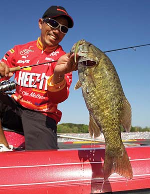 FLW Tour angler Shinichi Fukae signed a partnership with Troll Perfect the trolling motor tension adjusting system FLW Tour angler Shinichi Fukae signed a partnership with Troll Perfect the trolling motor tension adjusting system