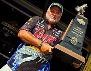 Tommy Biffle runs away with the 2011 Bassmaster Central Open on the Arkansas River in Muskogee Oklahoma Tommy Biffle runs away with the 2011 Bassmaster Central Open on the Arkansas River in Muskogee Oklahoma