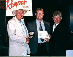 Dan Kimmel at the 2001 Wal-Mart BFL All American with Forrest L Wood and Dan Grimes