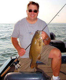 Mark cameraguy Gomez with a 4+ Mullett smallie