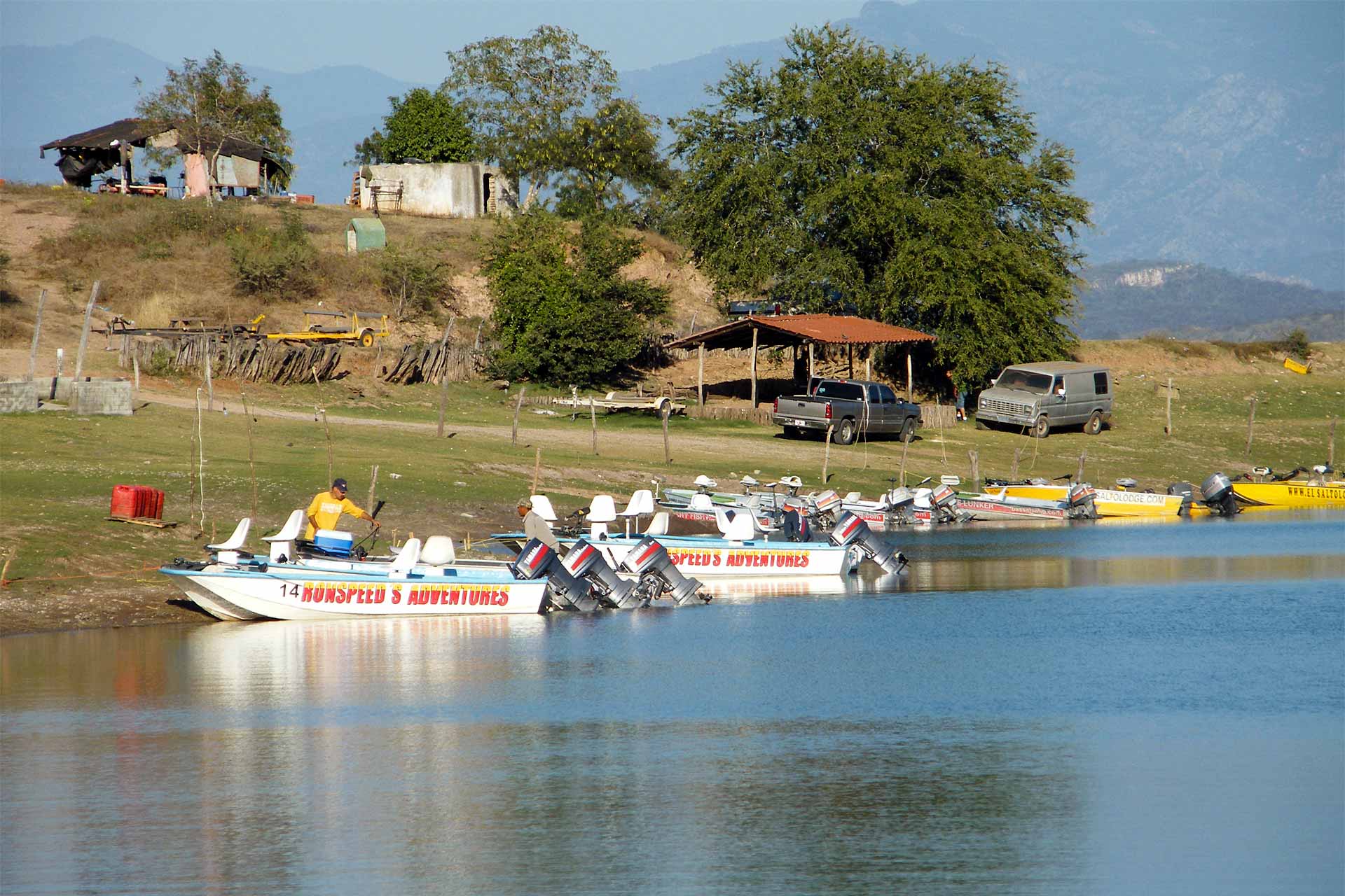 Lake El Salto bass boats at Ron Speeds bass fishing camp 2009_0125-09-10069