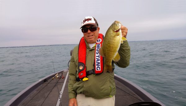 GreatLakesBass.com logo