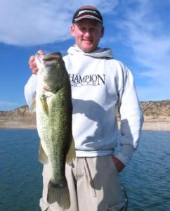 Jon Bondy with a huge Texas winter 2006 largemouth.